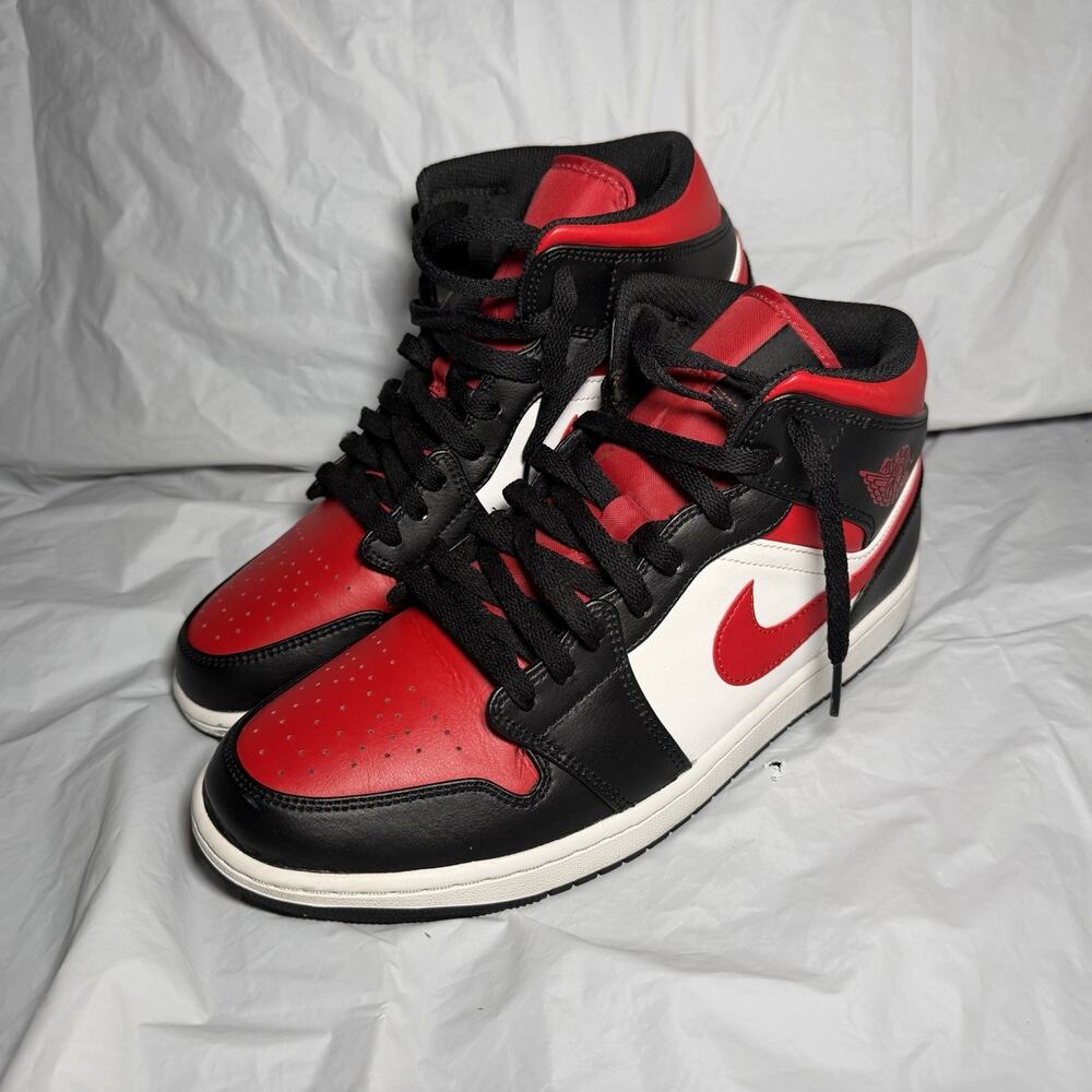 Jordan 1 Mid Bred Toe 554724-079 Men’s 11.5 Classic Black/Red/White - Picture 2 of 8